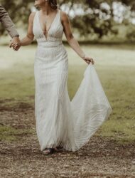 Made With Love – model Ryder – fitted V-hals jurk