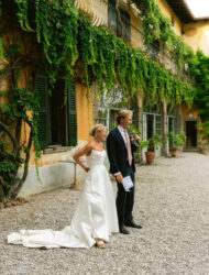Strapless satijnen trouwjurk van Pronovias