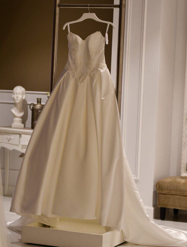 Elysee Geneva gown trouwjurk