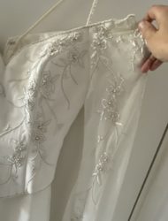 cosmobella jurk met mooie uitlopende mouwen