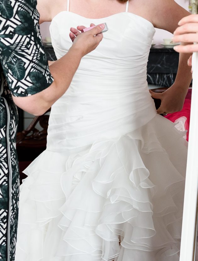 Mooie fit & flare trouwjurk met korte voorkant en lange achterkant