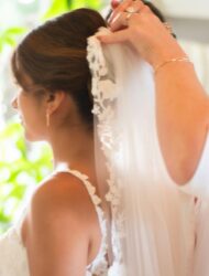 Sincerity bridal 44343. Label Size EU 40 • Ivory / Ivory