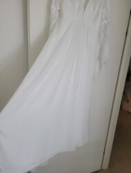 Bohemian witte bruidsjurk met kanten mouwen maat 44