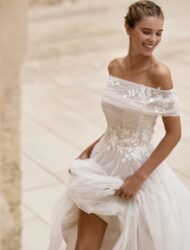 Prachte Rosa Clara Hidaya te koop. Ongedragen maat 38