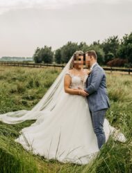 Unieke Pronovias Trouwjurk, Ball gown met glitters