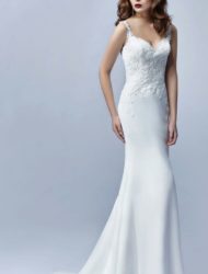 Mooie Trouwjurk van Beautiful by Enzoani maat 40/42