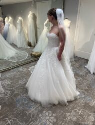 Trouwjurk, strapless, met sluier