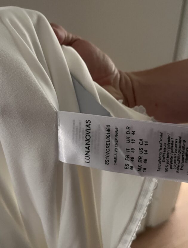 Nieuwe NIET VERMAAKT trouwjurk van Luna Novias