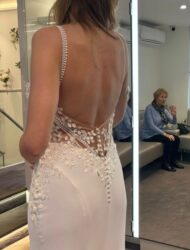 Prachtige trouwjurk – elegant, vrouwelijk & uniek 🤍